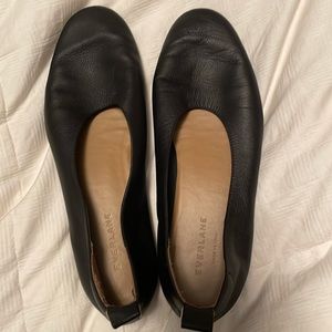 Women’s flats size 8.5